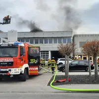 picsart_04-11-075220.jpg